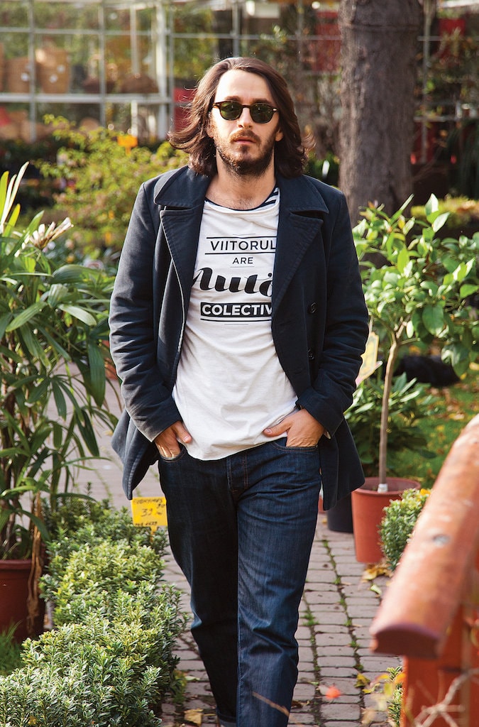 VIITORUL ARE AUTOR COLECTIV