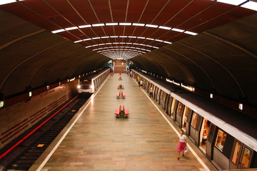 Joi aflăm cine pictează Turnul de Apă din Pantelimon