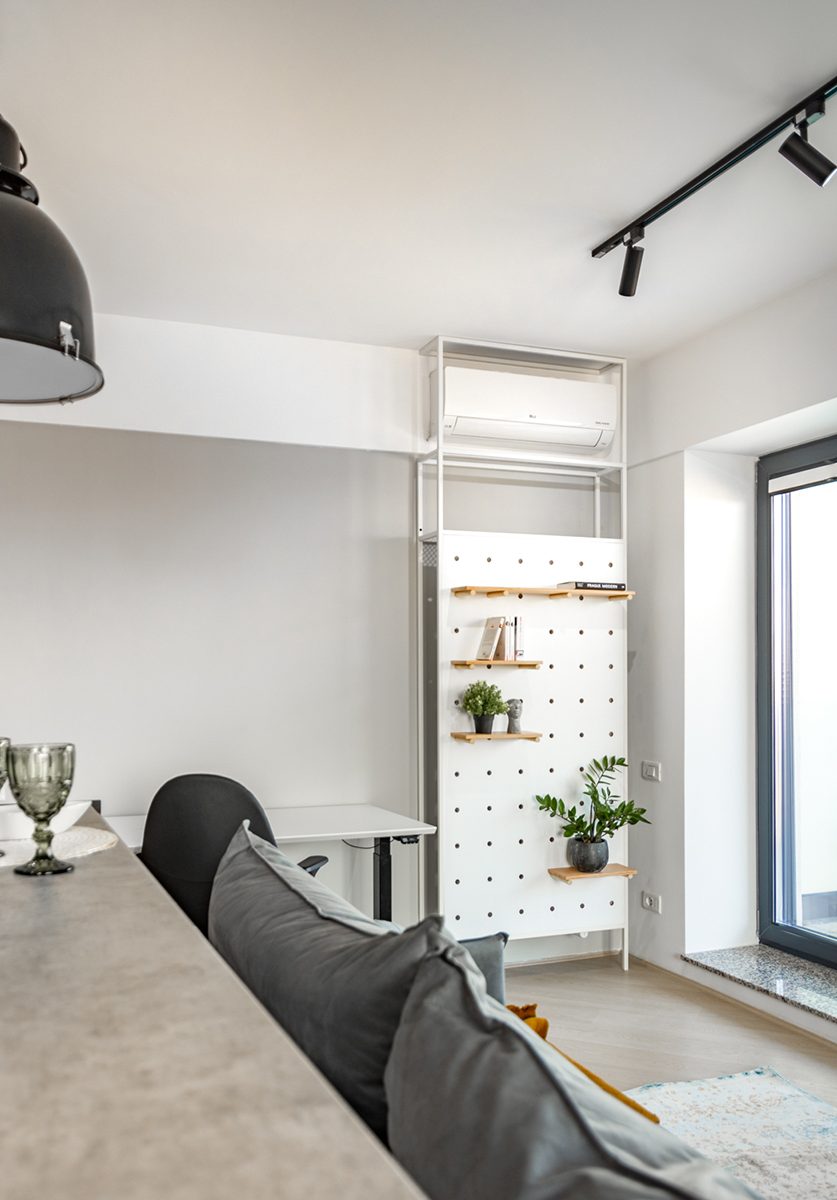 pegboard_living_DSC_5034-HDR-13