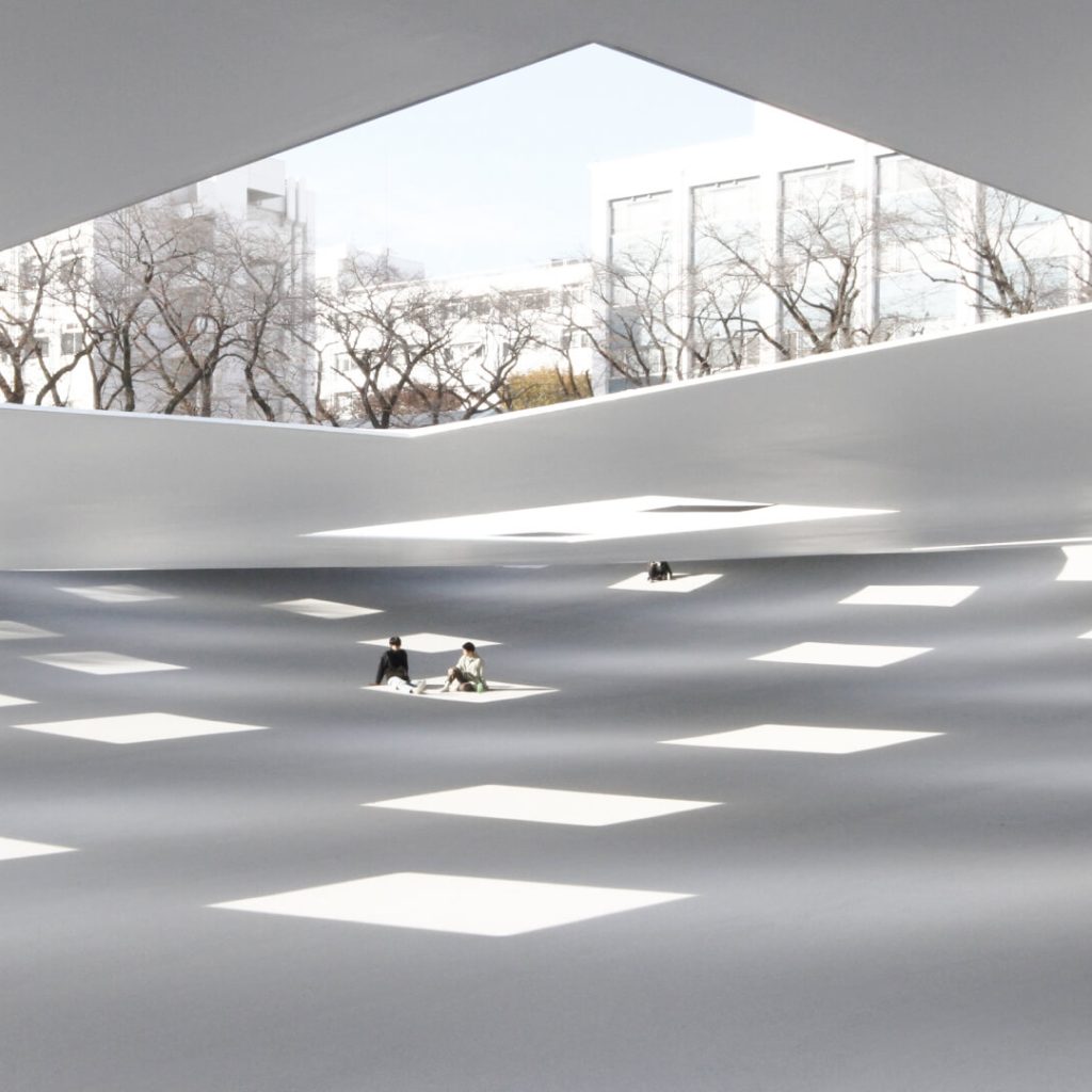 Explorarea procesului temporal ca experiențe fizice și mentale. Plaza Kanagawa de Junya Ishigami