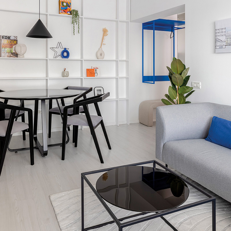 Albastru ludic pentru un apartament din Buzău