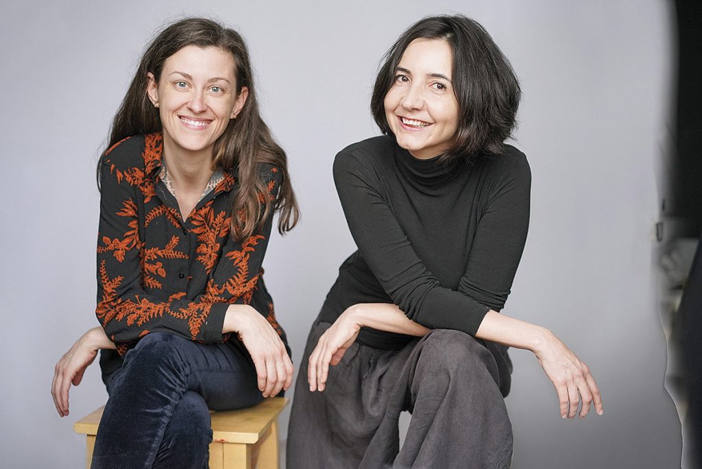 Arhitectura la feminin: Anca Cioarec & Brîndușa Tudor. Momente de tăcere, prezență și mirare