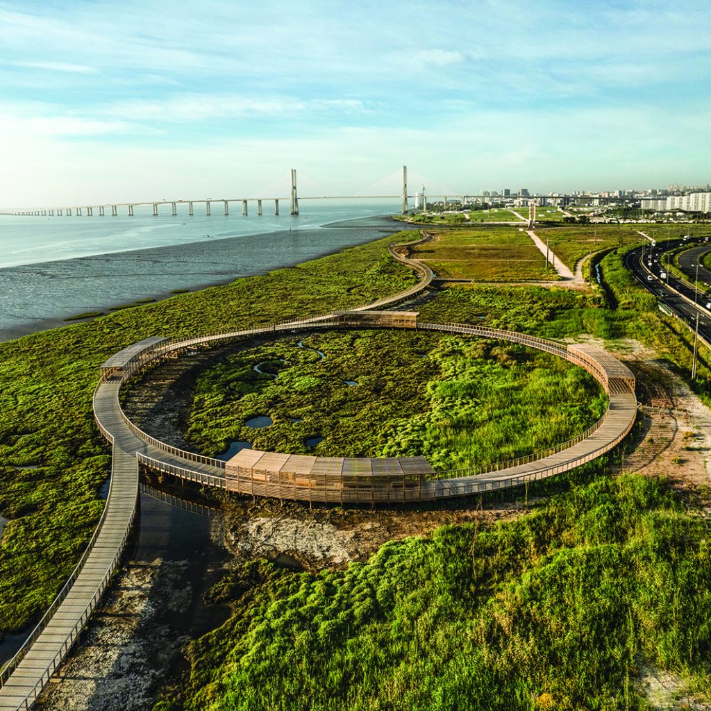 Dosar #224: Meandre sau experiența mobilității lente. Traseu pe malul estuarului râului Tagus, Portugalia