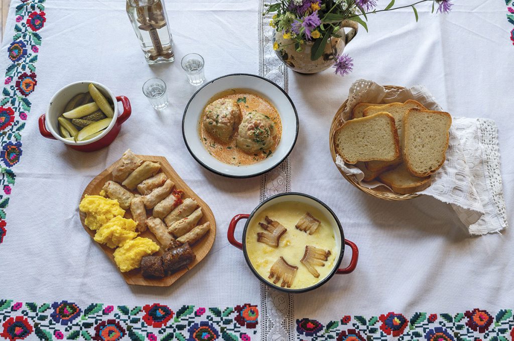 Gusturi de Maramureș la Casa lu’ Dochia din Breb