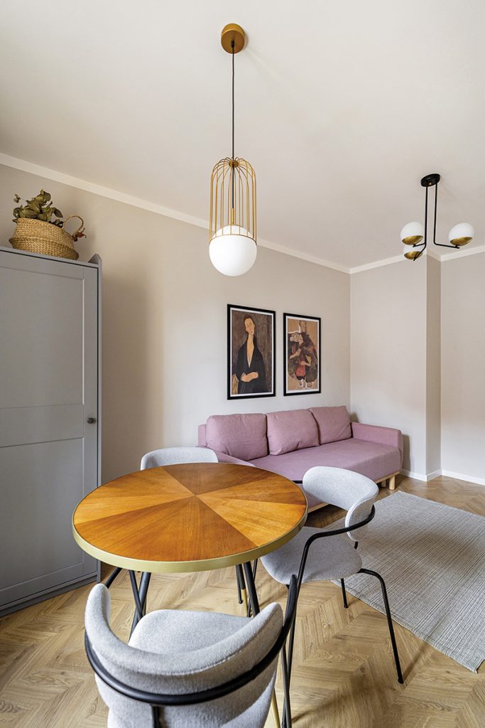 Interioare XS din România. În Floreasca anilor 1950