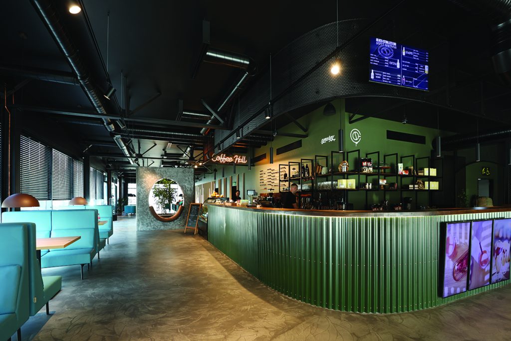 Coffee Hall – o cafenea cochetă, amenajată cu produse Isomat