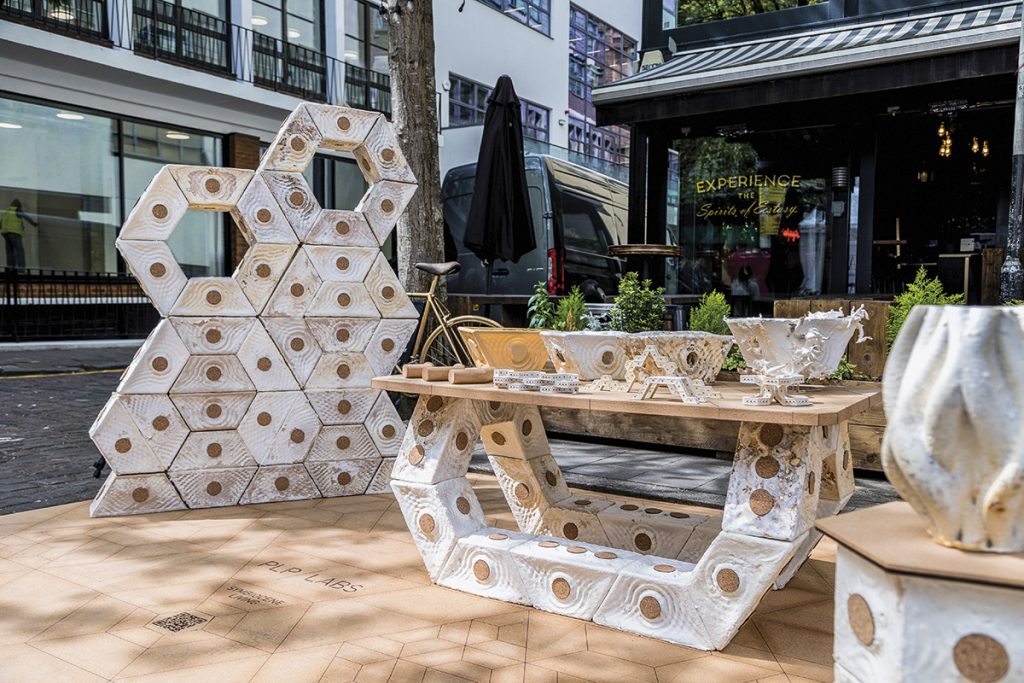 Symbiocene Living: omul și natura în armonioasă colaborare