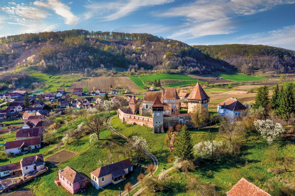 Restaurarea și conversia funcțională a Ansamblului Bisericii Fortificate Alma Vii. O filă de istorie readusă în viața comunității