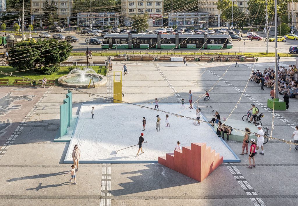 Drawing Theatre: pavilionul bienalei de arhitectură Common Imaginary la Iași