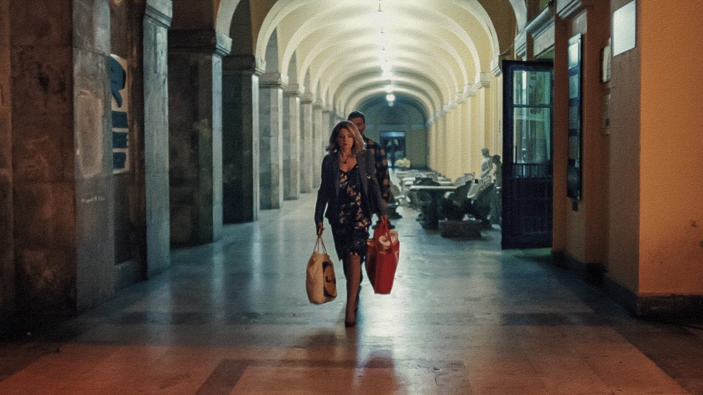 Despre Taximetriști cu Bogdan Theodor Olteanu. „Încerc să stau cât de departe pot de influențe și referințe cinematografice. Sigur că e o naivitate.”