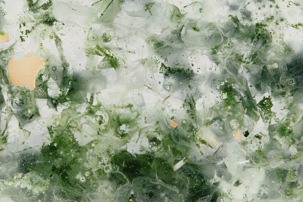 Plăci de sticlă din reziduuri electronice. Common Sands – Forite