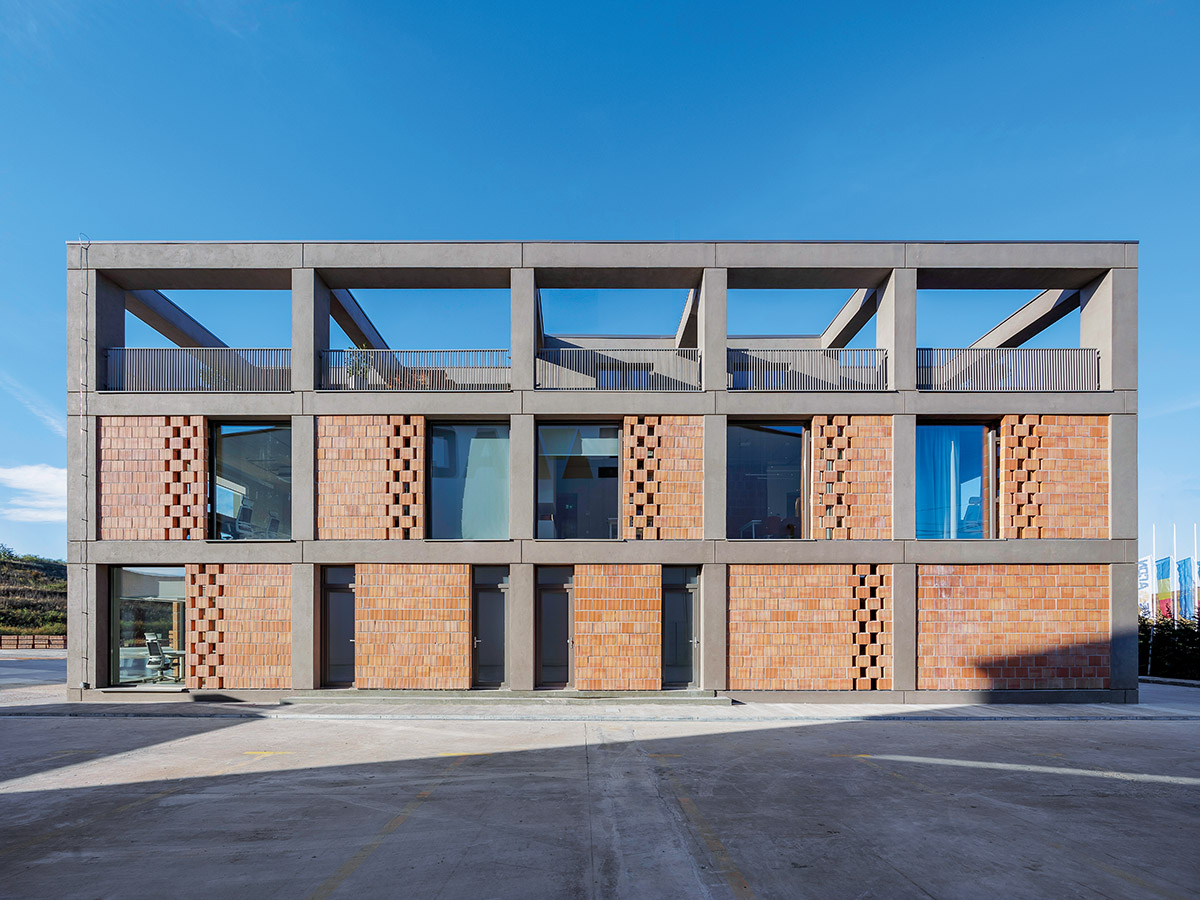 text2_Cemacon Zalau © viewcatchers (3 of 27)