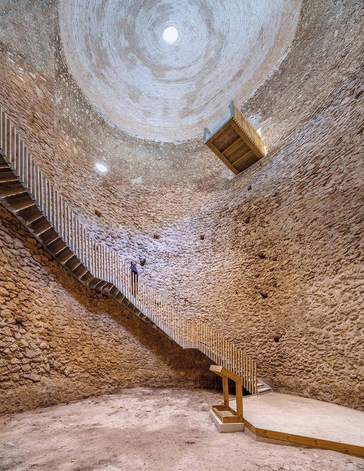 Rehabilitación de los pozos de la nieve de Sierra Espuña.