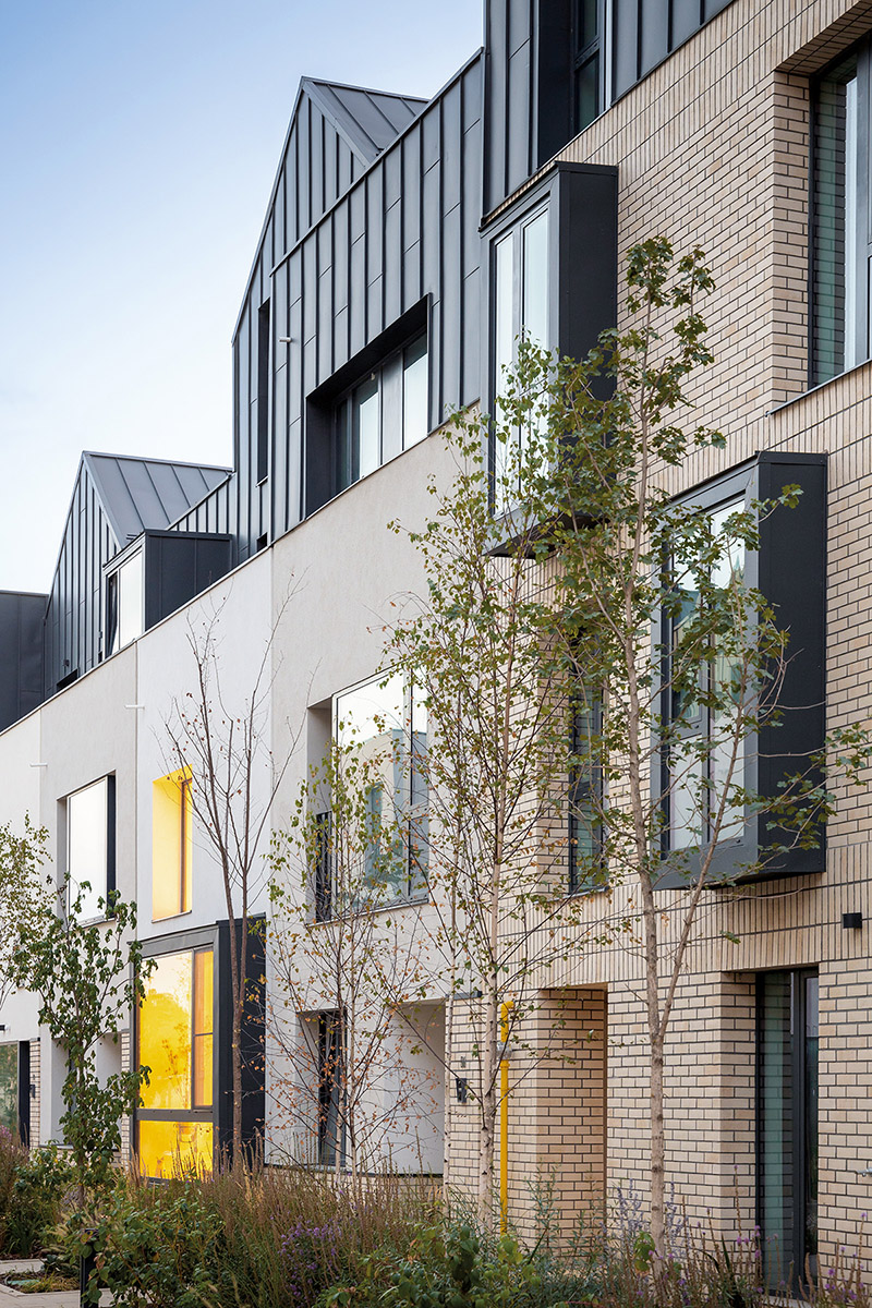 text7_AVALON 10 @ Vlad Pătru