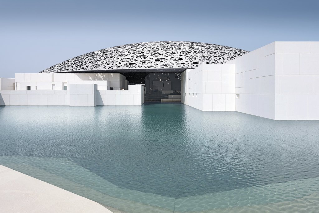 Louvre Abu Dhabi – o constelație de artă